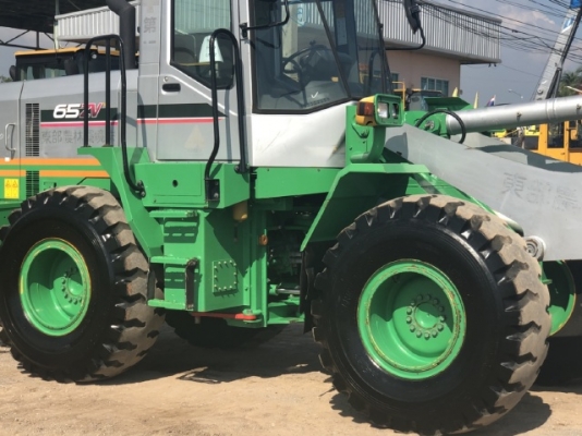 ขายรถตักล้อยาง KAWASAKI 65ZV-2 ปี 2012 (เทียบเท่า WA320) นำเข้าเองจากญี่ปุ่น สภาพสวยพร้อมใช้ มีVDOการทำงานครับ