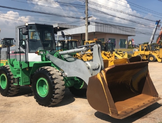 ขายรถตักล้อยาง KAWASAKI 65ZV-2 ปี 2012 (เทียบเท่า WA320) นำเข้าเองจากญี่ปุ่น สภาพสวยพร้อมใช้ มีVDOการทำงานครับ