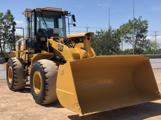 ขายรถตักล้อยาง CAT 938G (4,XXX ชั่วโมง) นำเข้าเองจากญี่ปุ่น สภาพสวยพร้อมใช้ มีVDOการทำงานครับ