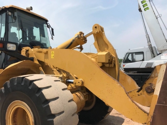 ขายรถตักล้อยาง CAT 972H ปี 2011 นำเข้าเองจากญี่ปุ่น สภาพสวยพร้อมใช้ มีVDOการทำงานครับ