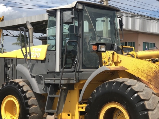 ขายรถตักล้อยาง HITACHI ZW220 (เทียบเท่า WA380-6) นำเข้าเองจากญี่ปุ่น สภาพสวยพร้อมใช้ มีVDOการทำงานครับ