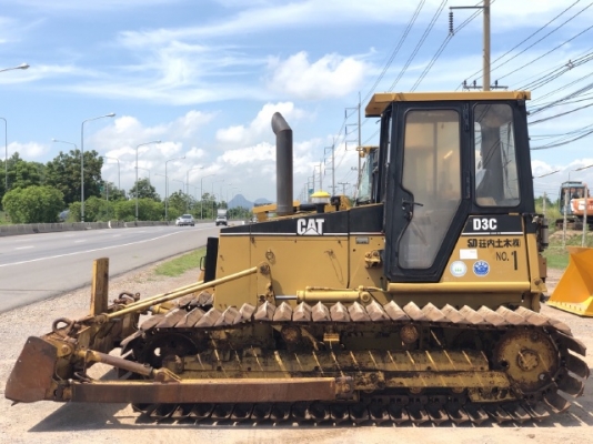 ขายรถดันดิน CAT D3C (4XX ชั่วโมง) นำเข้าเองจากญี่ปุ่น สภาพสวยพร้อมใช้ มีVDOการทำงานครับ