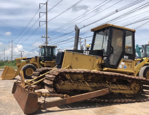 ขายรถดันดิน CAT D3C (4XX ชั่วโมง) นำเข้าเองจากญี่ปุ่น สภาพสวยพร้อมใช้ มีVDOการทำงานครับ