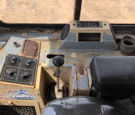 ขายรถดันดิน CAT D3C (4XX ชั่วโมง) นำเข้าเองจากญี่ปุ่น สภาพสวยพร้อมใช้ มีVDOการทำงานครับ