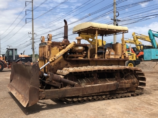 ขายรถดันดิน KOMATSU D80P-12 (D8) นำเข้าเองจากญี่ปุ่น สภาพสวยพร้อมใช้ มีVDOการทำงานครับ ขายรถดันดิน KOMATSU D80P-12 (D8) นำเข้าเองจากญี่ปุ่น สภาพสวยพร้อมใช้ มีVDOการทำงานครับ