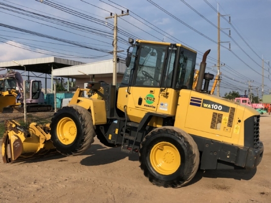 ขายรถตักล้อยาง KOMATSU WA100-5 แขนยาวพิเศษ นำเข้าเองจากญี่ปุ่น สภาพสวยพร้อมใช้ มีVDOการทำงานครับ