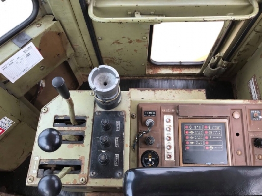 ขายรถตักล้อยาง CAT 936Z (4,XXX ชั่วโมง) นำเข้าเองจากญี่ปุ่น สภาพสวยพร้อมใช้ มีVDOการทำงานครับ