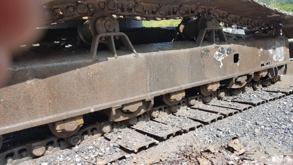 รถแบคโฮ KOBELCO SK 200-3 เอกสารซื้อขาย ตามสภาพ ราคาต่อรองได้ รถแบคโฮ KOBELCO SK 200-3 เอกสารซื้อขาย ตามสภาพ ราคาต่อรองได้