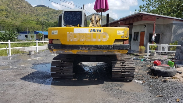 รถแบคโฮ KOBELCO SK 200-3 เอกสารซื้อขาย ตามสภาพ ราคาต่อรองได้ รถแบคโฮ KOBELCO SK 200-3 เอกสารซื้อขาย ตามสภาพ ราคาต่อรองได้