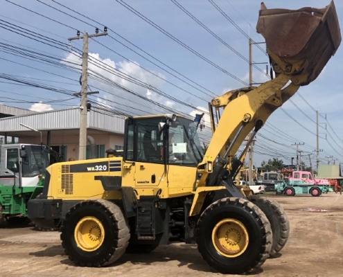 ขายรถตักล้อยาง KOMATSU WA320-6 ปี 2012 นำเข้าเองจากญี่ปุ่น สภาพสวยพร้อมใช้ มีVDOการทำงานครับ