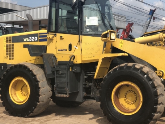 ขายรถตักล้อยาง KOMATSU WA320-6 ปี 2012 นำเข้าเองจากญี่ปุ่น สภาพสวยพร้อมใช้ มีVDOการทำงานครับ