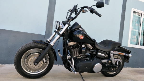 ขายครับ Dyna Fatbob ปี 2008 ทะเบียนแท้พร้อมโอน