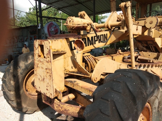 ขายรถเกรด CHAMPION สภาพพร้อมไช้ ตอนนี้ผมอยู่ต่างประเทศกลับวันคารครับ