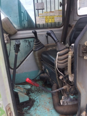 Kobelco75uu ไฟฟ้าครบ ช่วงล่างดี ปั๊มดี ทำงานคล่อง