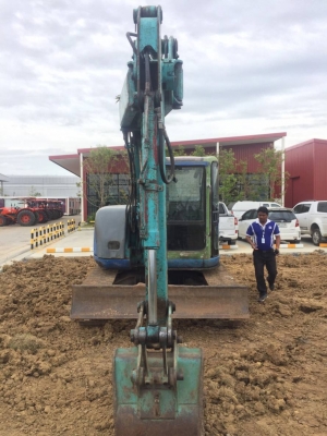 Kobelco75uu ไฟฟ้าครบ ช่วงล่างดี ปั๊มดี ทำงานคล่อง
