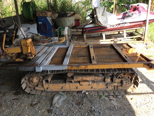 ขายรถตีบตะขาบ (รถเปล่าไม่มีเครื่อง)