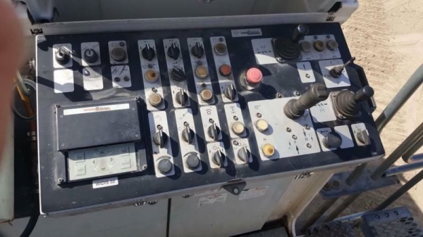 ขาย 10,000,000 รถกัดถนน Wirtgen รุ่น W2200 ปี2006 ใช้งาน 9,000 ชั่วโมงเก่านอกแท้ไม่เคยใช้งานเมืองไทย  สนใจดูสินค้า ชลบุรี 090-772-3710 090-772-3708