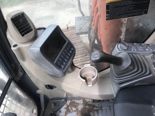 ขาย 1,100,000 แม็คโคร HITACHI zx 200-3 เล่มทะเบียนไฟฟ้าครบ เครื่องดี ปั้มแรง เอวแน่น ช่วงล่างแน่น พร้อมใช้งาน รถอยู่ กทม. 090-772-3710 090-772-3708