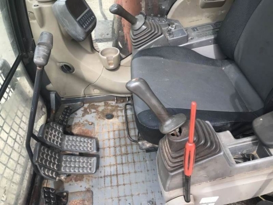 ขาย 1,100,000 แม็คโคร HITACHI zx 200-3 เล่มทะเบียนไฟฟ้าครบ เครื่องดี ปั้มแรง เอวแน่น ช่วงล่างแน่น พร้อมใช้งาน รถอยู่ กทม. 090-772-3710 090-772-3708