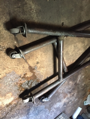 ขารอกตัว a 2 ตัวพร้อมคานวึ่งอย่างหนาโครงสร้างราคา฿สนใจ 085/1191744 ขารอกตัว a 2 ตัวพร้อมคานวึ่งอย่างหนาโครงสร้างราคา฿สนใจ 085/1191744