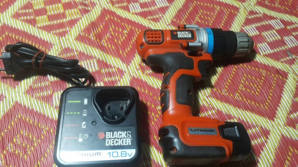 สว่านไร้สาย black&decker ใช้งานไม่กี่ครั้ง สว่านไร้สาย black&decker ใช้งานไม่กี่ครั้ง