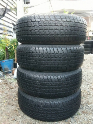 ขายยาง 255/65R17 บริดจสโตน ปลายปี15 ดอกยางเต็มสวยสด ชุุดละ 2800 บาท พร้อมใส่ ถ่วง ฟรี