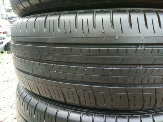 ขายยาง 195/60R16 DUNLOP ปี18 ดอกยางเต็มหนาสดเท่ากันไม่ร้าวไม่กินข้างไม่มีปะ ชุดละ 2800 บาท พร้อมใส่ 