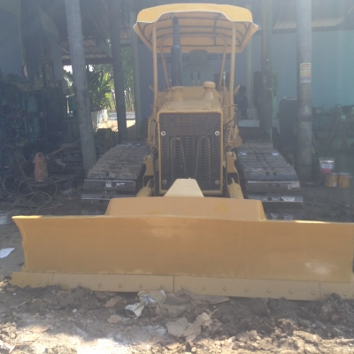 ขายรถแทร็กเตอร์D2-5P 5กระบอก สไลด์6ทิศทาง รถสวย พร้อมใช้งาน เครื่องดี ช่วงล่างดี ใบแทร็กสวย ราคาต่อรองคุยกันได้ โทร0616613023แพรว