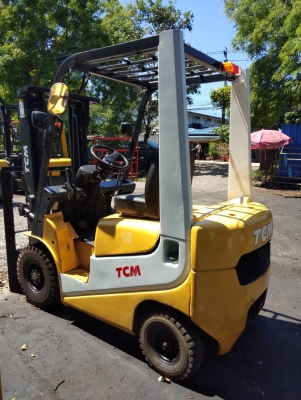 +++ ขายโฟล์คลิฟท์  T.C.M. FD15  ขนาด 1.5  ตัน  เครื่องยนต์ดีเซล  เสา 3 เมตร  เกียร์ออโตเมติค  ยางตันครับ