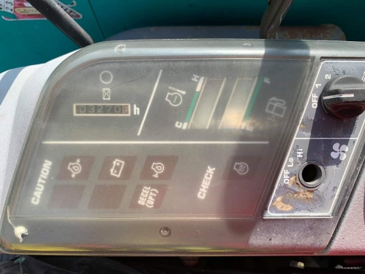 ขายรถขุดยี่ห้อ : KOMATSU แบบ : PC40-7E สภาพสวยเดิม ชั่วโมงการทำงาน 3,267 ชม. เปลี่ยนใส่แทรกเหล็กมือ1ให้ใหม่ รถเก่านอกแท้มีเอกสารใบอินซอย เครื่องดีระบบดี ช่วงล่างแน่น รถพร้อมลงงาน ‼️ สนใจติดต่อ 099-907-9273  กิ๊ฟ กมลชนก สนใจติดต่อ 099-907-3356  ช่างบัง  ID