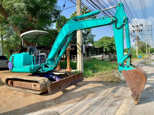 ขายรถขุดยี่ห้อ : KOMATSU แบบ : PC40-7E สภาพสวยเดิม ชั่วโมงการทำงาน 3,267 ชม. เปลี่ยนใส่แทรกเหล็กมือ1ให้ใหม่ รถเก่านอกแท้มีเอกสารใบอินซอย เครื่องดีระบบดี ช่วงล่างแน่น รถพร้อมลงงาน ‼️ สนใจติดต่อ 099-907-9273  กิ๊ฟ กมลชนก สนใจติดต่อ 099-907-3356  ช่างบัง  ID