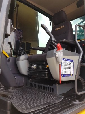 ขายด่วน!! Komatsu PC200-8 MO สภาพนางฟ้าค่ะ