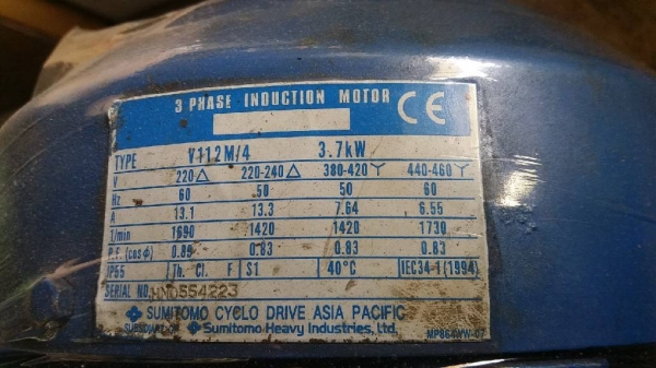 มอเตอร์เกียร์ ยี่ห้อ Sumitomo ขนาด 5 แรง สามเฟส 380V CYCLO DRIVE ทดรอบ 15:1  96 rpm สภาพดี หมุนนิ่ม ใช้งานได้ดีปกติ ราคา 15,500 บาทไม่รวมส่ง มี 2 ตัวค่ะ