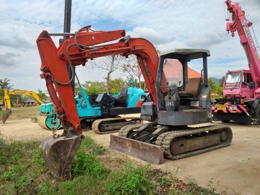 ขายรถขุดIHI IS-55UX เครื่องยนต์ ISUZU - 3AB1 ขนาด 3 สูบ คอนโทรลน้ำมัน ปั้มนิ้ว แทรคยาง มีใบมีด รถเก่านอก มีเอกสาร