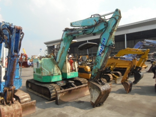 ขายรถขุดHANIX SB550 เครื่องยนต์ MITSUBISHI-K4M คอนโทรลน้ำมัน ปั๊มเฟือง 3ตอน มีลายเจาะ ใบมีด แทรคยาง รถเก่านอกมีเอกสาร