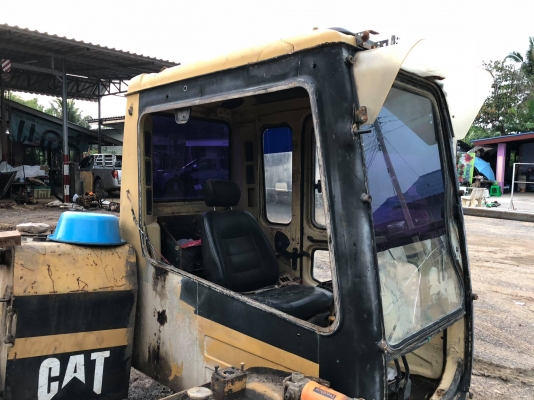 หัวเก๋ง Cat สภาพ 80\% สวยมาก หัวเก๋ง Cat สภาพ 80\% สวยมาก