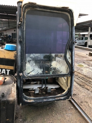 หัวเก๋ง Cat สภาพ 80\% สวยมาก หัวเก๋ง Cat สภาพ 80\% สวยมาก