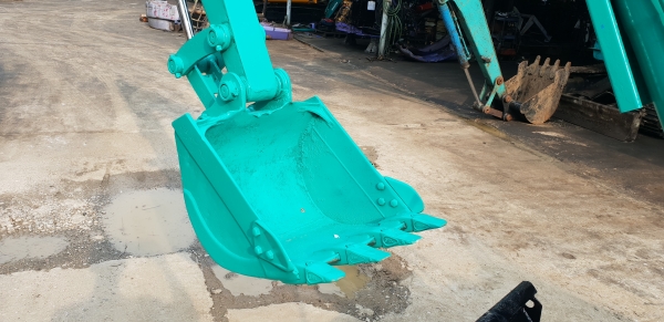 ขาย รถขุด KOBELCO รุ่น SK035 มือสองญี่ปุ่น แทรกเหล็ก สลัก บูทเอวแน่น 100\% คอนโทรลสั้น ปั้มนิ้ว สวยพร้อมใช้งาน มือถือ 0818753444