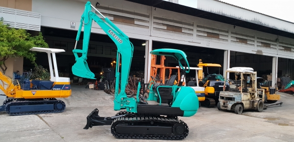 ขาย รถขุด KOBELCO รุ่น SK030 มือสองญี่ปุ่น แทรกเหล็ก สลัก บูทเอวแน่น 100\% คอนโทรลสั้น ปั้มนิ้ว สวยพร้อมใช้งาน มือถือ 0818753444