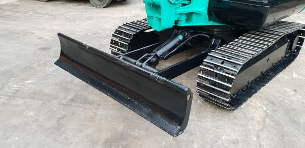 ขาย รถขุด KOBELCO รุ่น SK030 มือสองญี่ปุ่น แทรกเหล็ก สลัก บูทเอวแน่น 100\% คอนโทรลสั้น ปั้มนิ้ว สวยพร้อมใช้งาน มือถือ 0818753444