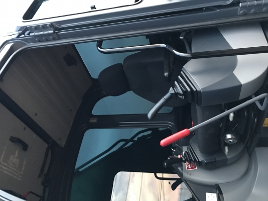 ขายKOBELCO SK200-8 Super-XM 6000 ชั่วโมง ฟรีPM7000 สภาพสวยพร้อมใช้งาน สนใจติดต่อโดยตรง 081-4283210