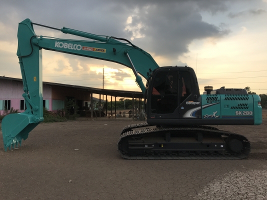 ขายKOBELCO SK200-8 Super-XM 6000 ชั่วโมง สภาพสวยๆพร้อมใช้งาน สนใจติดต่อโดยตรง 081-4283210