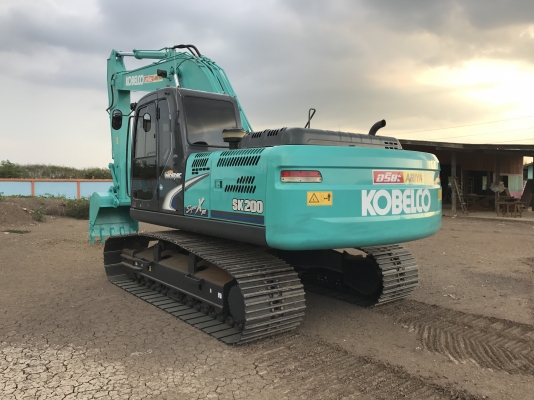ขายKOBELCO SK200-8 Super-XM 6000 ชั่วโมง สภาพสวยๆพร้อมใช้งาน สนใจติดต่อโดยตรง 081-4283210