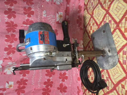 เครื่องตัดผ้า eastman 8นิ้ว