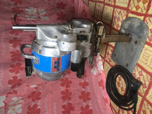 เครื่องตัดผ้า eastman 8นิ้ว