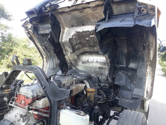 ขายครับ อีสุ เดก้า 6ล้อ เครื่อง200 แรง ปี48 ยุโร 2 หัวชัชชี. ยาว 7.2 ม. สวยเดิม ราคา 680,000 สนใจ 089-5367218 081-4252943