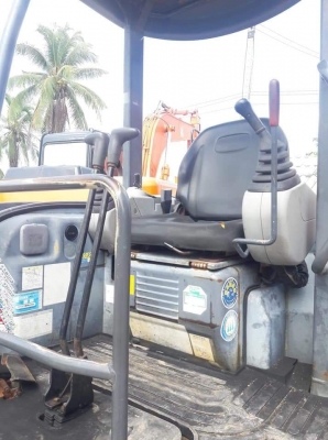 ขายจ้า..KOBELCO SK40SR-3  เก่านอกแท้  เดิมๆๆสภาพสวย  ใช้งานมาน้อย  4,xxx  ชั่วโมง  พร้อมใช้  โทร  089-3818694  จ๊อย