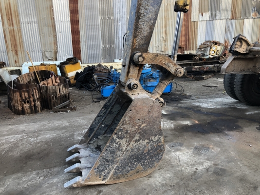 ขายแมคโคKOMATSU 120-1 บูมยาว ขายแมคโคKOMATSU 120-1 บูมยาว