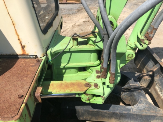 ขาย รถแม็คโคร MITSUBISHI 30MM พร้อมใช้งาน นำเข้าเองจากประเทศญี่ปุ่น ติดต่อ 063-9316985 ID LINE : 0639316985 ครับ