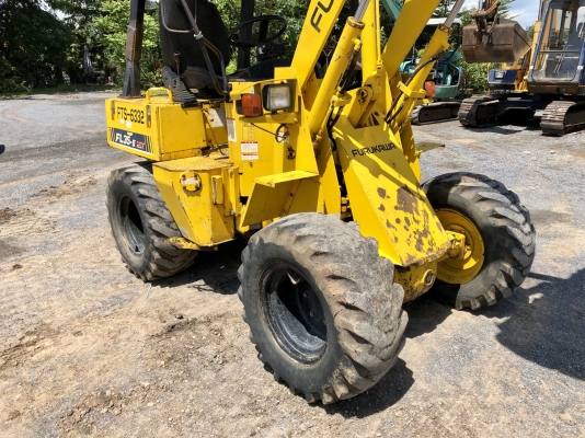 ขายรถตัก FURUKAWA FL35-2 ระบบเลี้ยวเอวอ่อน สมบูรณ์พร้อมใช้ครับ FROM JAPAN ติดต่อ 063-9316985 ID LINE : 0639316985